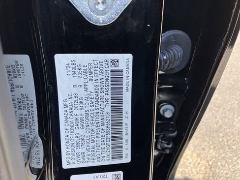Certified 2025 Honda Civic Sport image 36