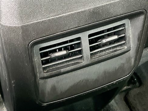 Used 2024 Chevrolet Colorado Trail Boss image 25