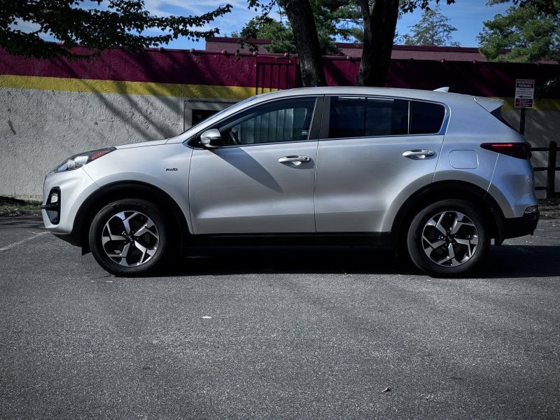 Used 2020 Kia Sportage LX w/ LX Popular Package AWD/4WD image 4