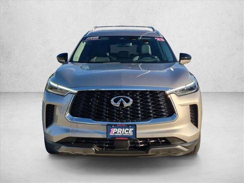 Used 2025 INFINITI QX60 Sensory w/ Vision Package AWD/4WD image 2