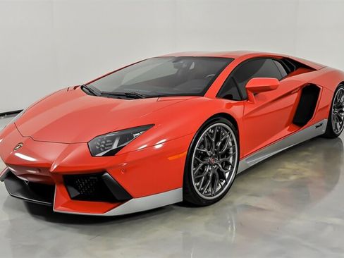 Used 2017 Lamborghini Aventador LP 700-4 AWD/4WD image 8