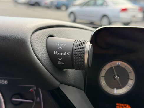 Used 2025 Lexus ES 350 Ultra Luxury image 23