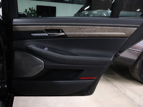 Used 2020 Genesis G90 3.3T Premium image 26