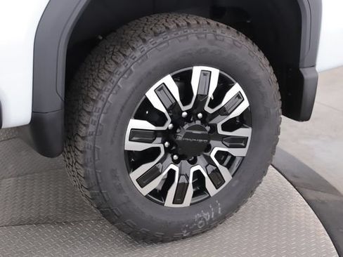 Used 2026 GMC Sierra 2500 Denali Ultimate w/ LPO, GMC Protection Package AWD/4WD image 14