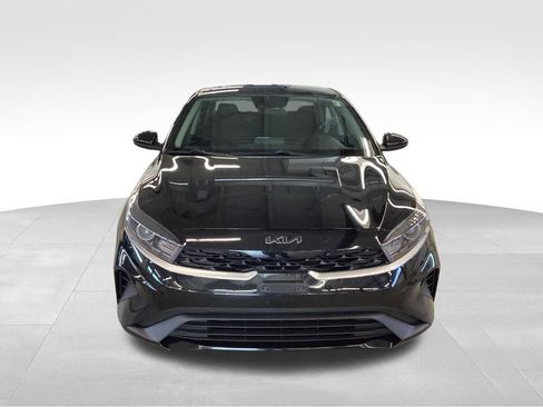 Certified 2023 Kia Forte LXS FWD image 12
