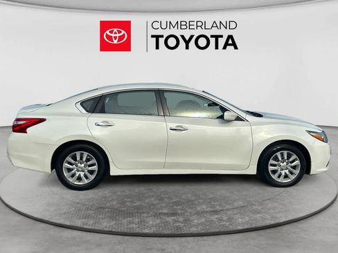 Used 2016 Nissan Altima 2.5 S w/ Power Driver Seat Package FWD image 6