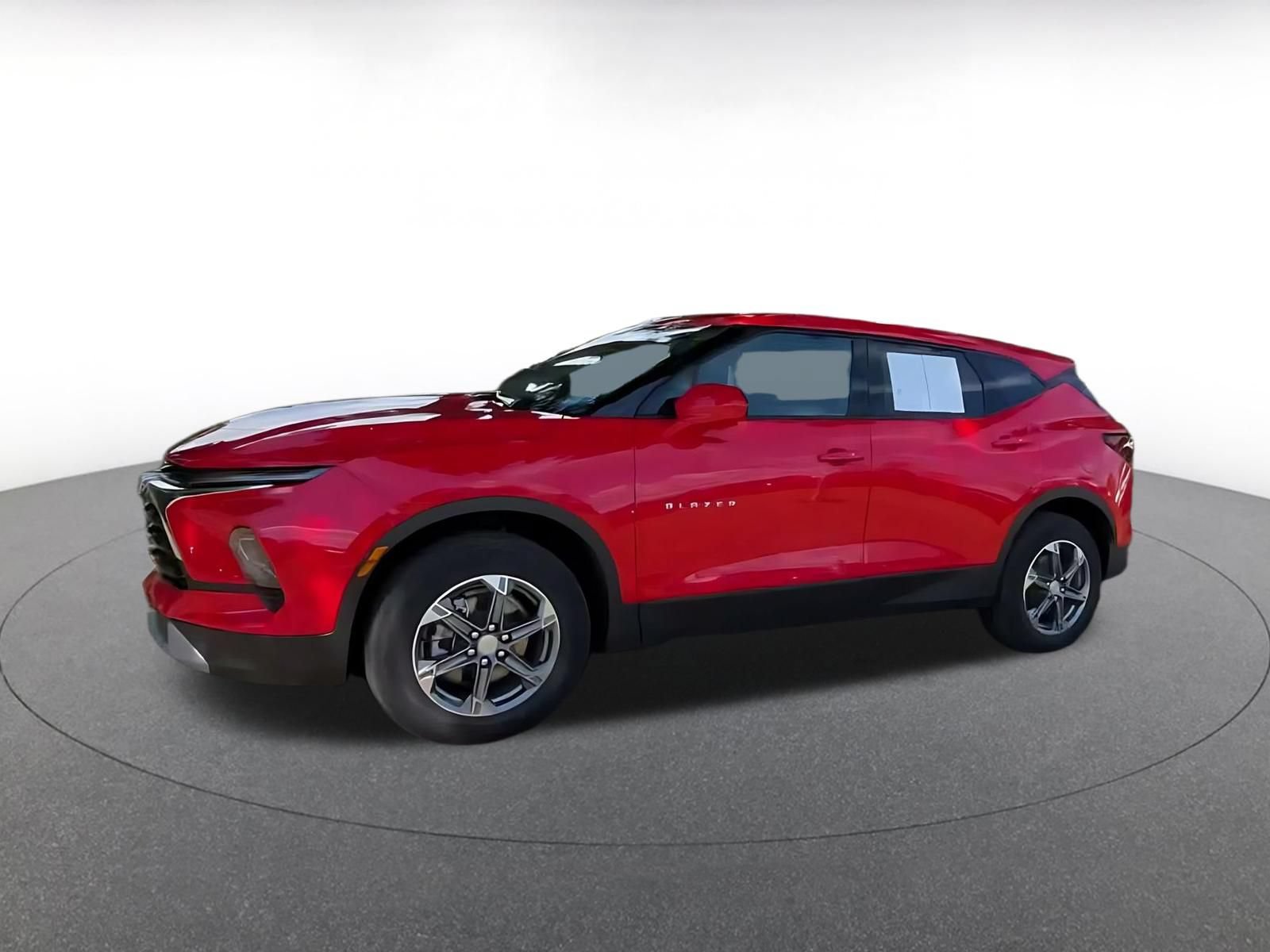 Used 2026 Chevrolet Blazer LT FWD image 7