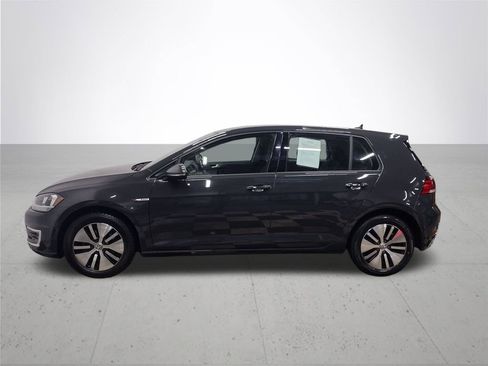 Used 2019 Volkswagen e-Golf SE w/ Driver Assistance Package image 12