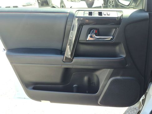 Used 2024 Toyota 4Runner TRD Off-Road Premium w/ Moonroof Package AWD/4WD image 30
