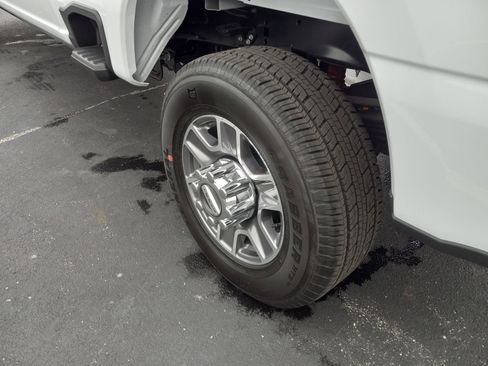 New 2026 Ford F350 Lariat image 10