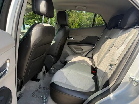 Used 2015 Buick Encore Convenience FWD image 11