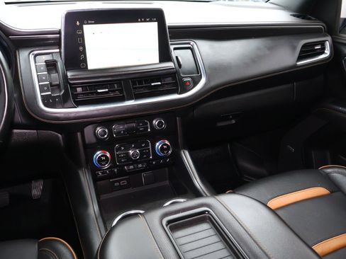 Used 2023 GMC Yukon AT4 w/ Technology Package image 13