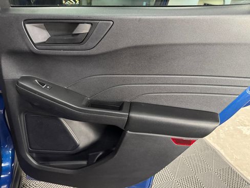 Used 2022 Ford Escape SE image 52