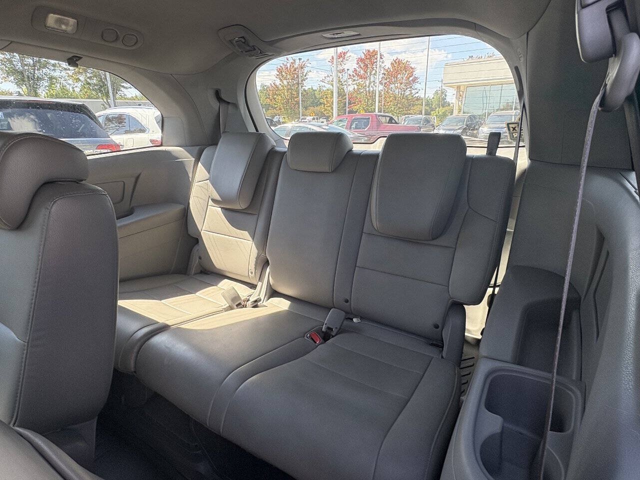 Used 2015 Honda Odyssey EX-L image 16
