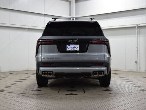 New 2026 Chevrolet Traverse LT w/ Driver Confidence Package AWD/4WD image 7