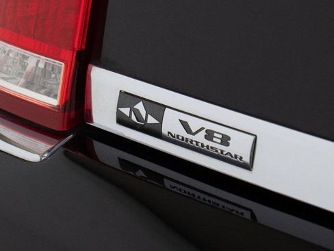 Used 2008 Cadillac DTS Limousine FWD image 19