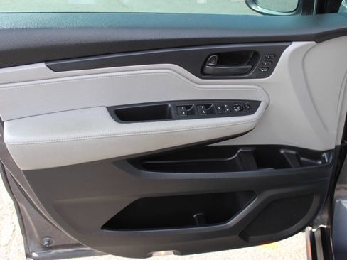 Used 2018 Honda Odyssey EX-L image 20