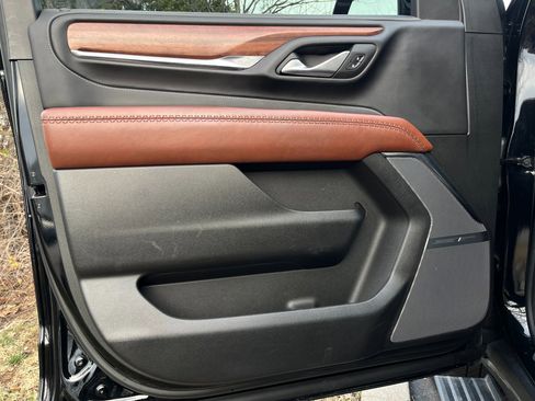 Used 2024 GMC Yukon XL Denali Ultimate image 54