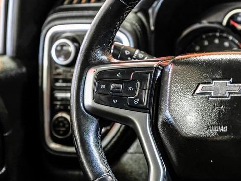 Used 2021 Chevrolet Silverado 1500 LT Trail Boss w/ LT Trail Boss Premium Package image 17