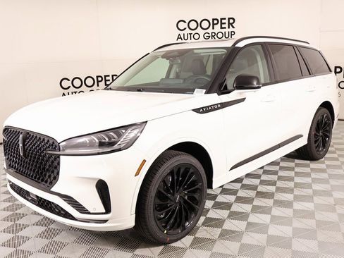 New 2026 Lincoln Aviator Reserve w/ Jet Appearance Package image 10