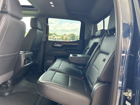 Used 2023 GMC Sierra 1500 Denali w/ Denali Reserve Package AWD/4WD image 9