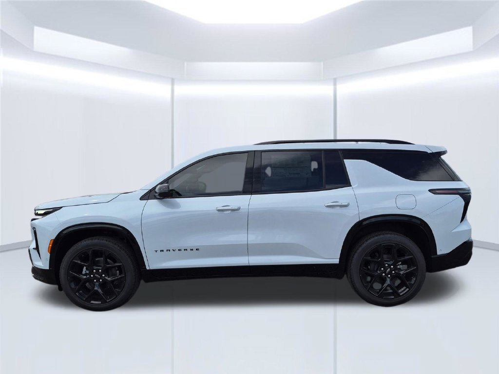 New 2026 Chevrolet Traverse RS w/ LPO, Floor Liner Package FWD image 2