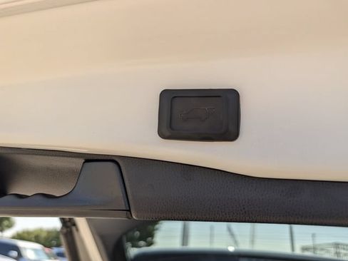 Certified 2025 Toyota RAV4 XLE w/ Convenience Package FWD image 29