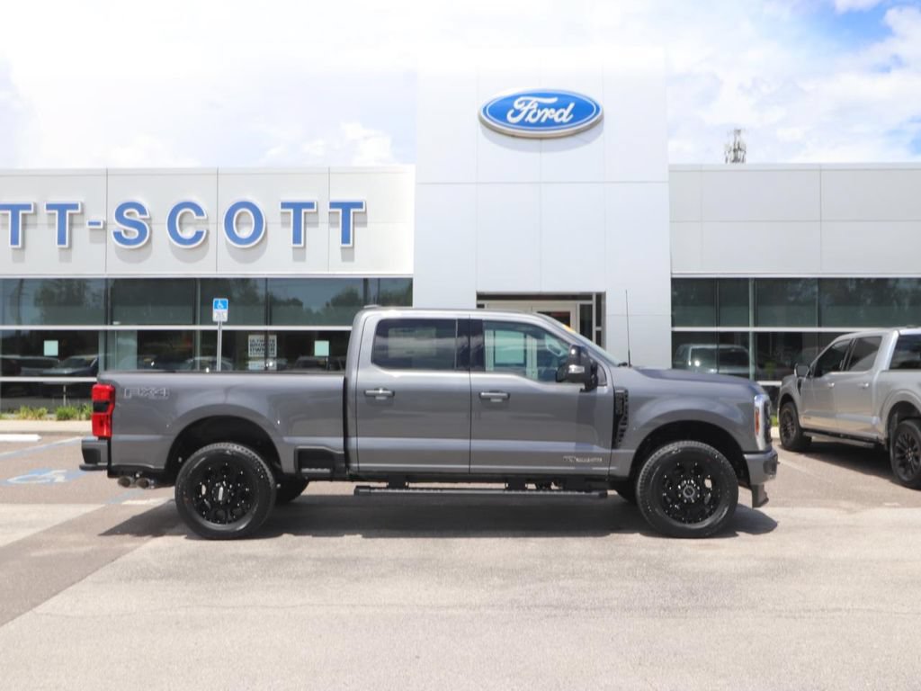 New 2026 Ford F250 Lariat w/ Black Appearance Package AWD/4WD image 16