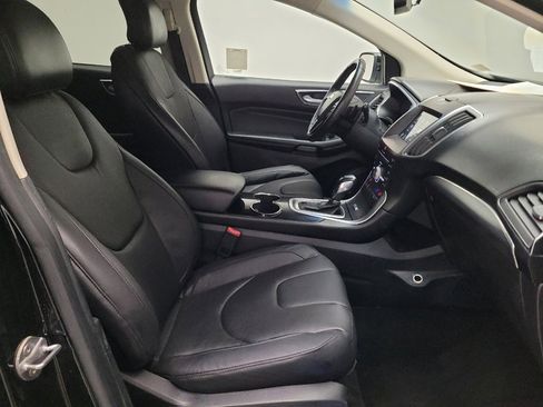 Used 2018 Ford Edge Titanium w/ Equipment Group 301A image 21