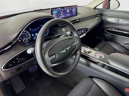 Used 2025 Genesis GV70 2.5T image 8