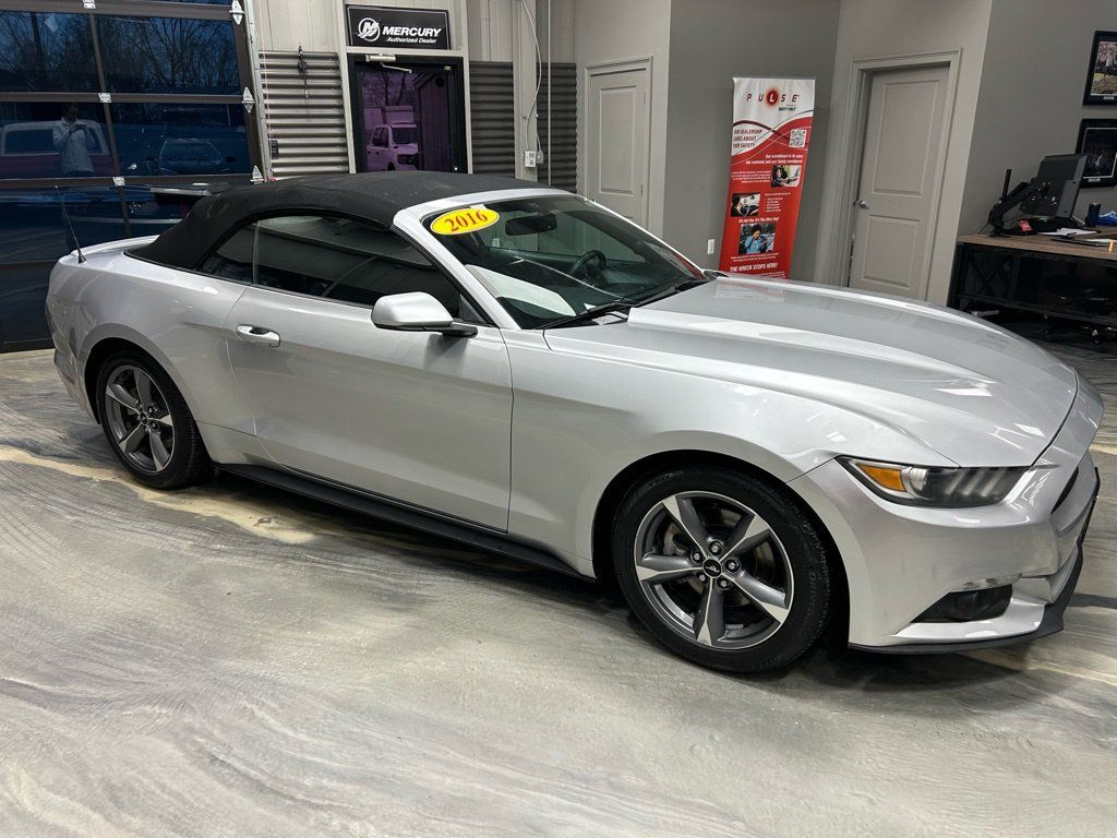 Used 2016 Ford Mustang Convertible w/ Equipment Group 051A RWD image 22