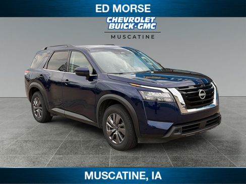 Used 2025 Nissan Pathfinder SV FWD image 7