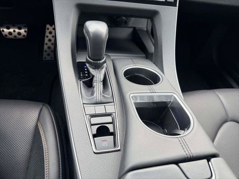 Certified 2019 Toyota Avalon Touring w/ Advanced Safety Package FWD image 6