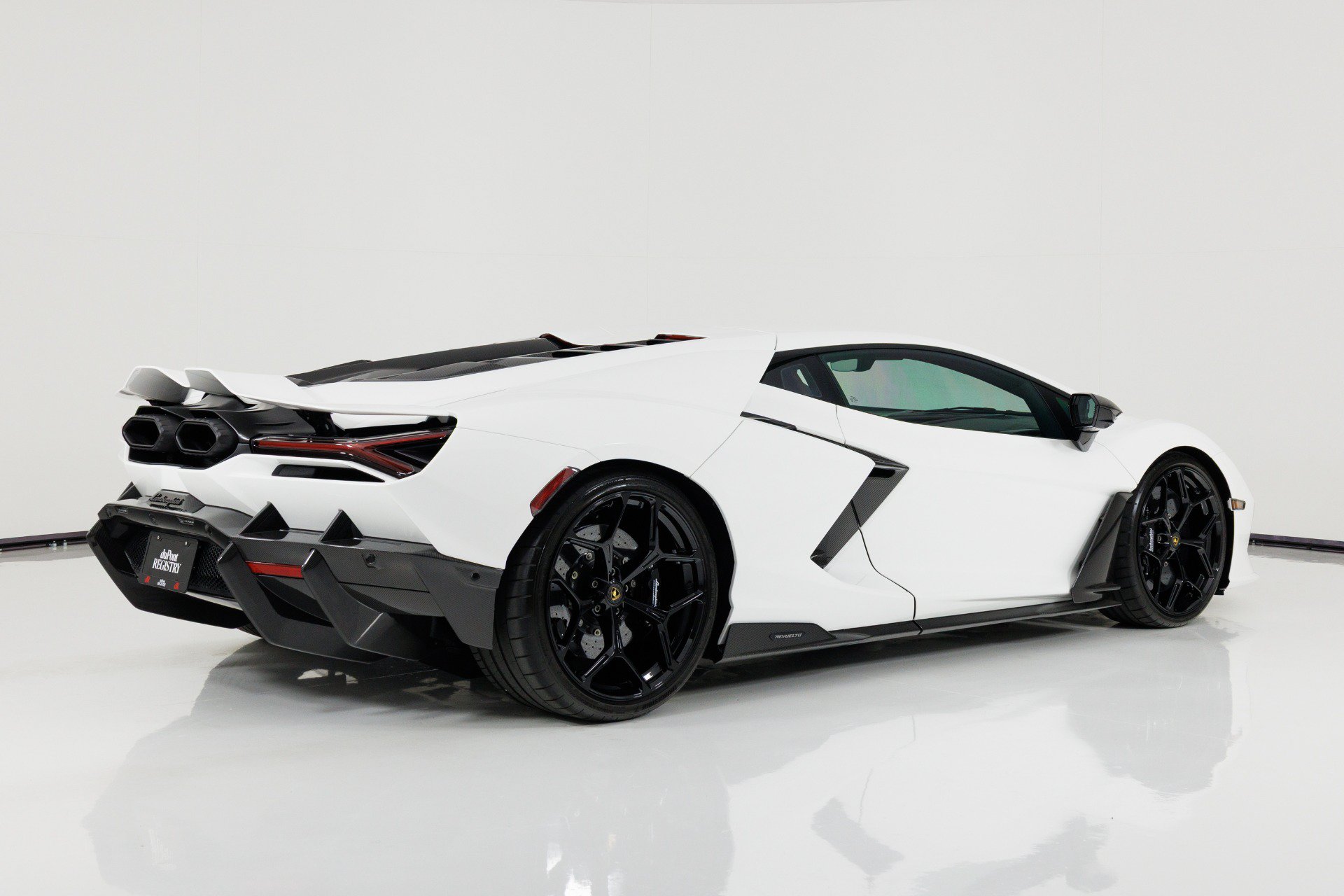 Used 2024 Lamborghini Revuelto AWD/4WD image 3