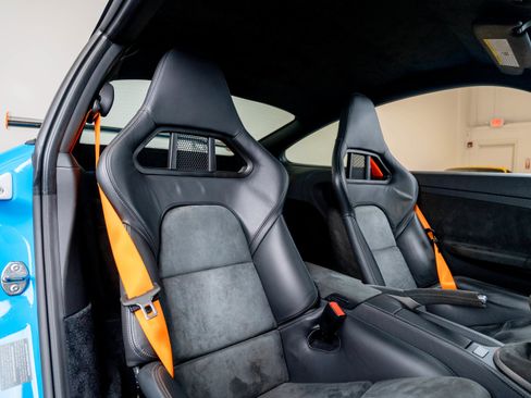 Used 2011 Porsche 911 GT3 RS RWD image 32