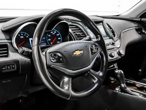 Used 2015 Chevrolet Impala LTZ image 16
