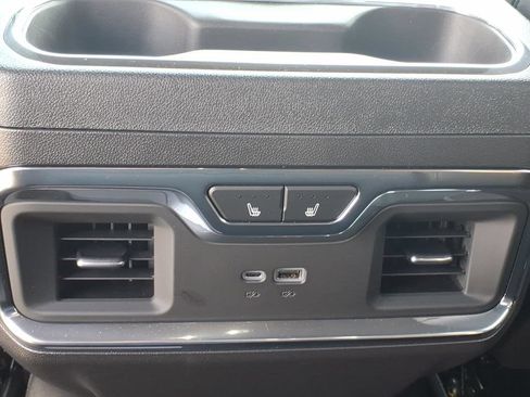 Used 2026 Chevrolet Silverado 1500 High Country AWD/4WD image 15