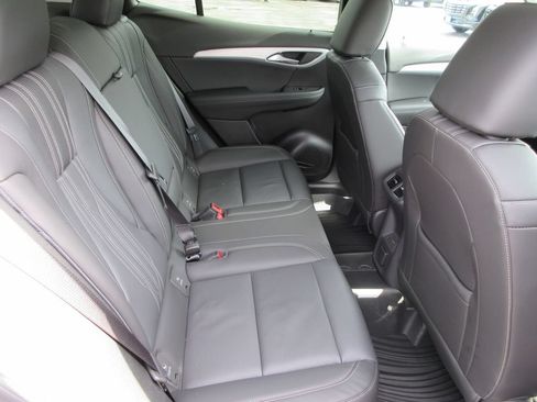 Certified 2026 Buick Envision Avenir AWD/4WD image 18