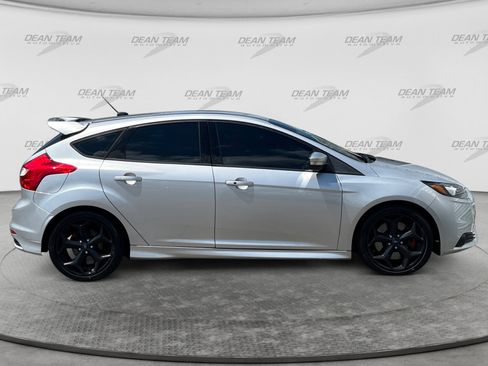 Used 2014 Ford Focus ST w/ Equipment Group 202A FWD image 8