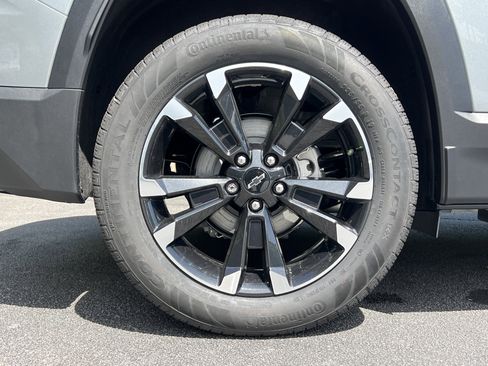 New 2026 Chevrolet Equinox RS w/ Safety and Technology Package FWD image 39