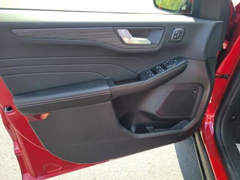 New 2026 Ford Escape Base w/ PHEV Premium Package image 17