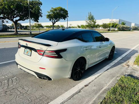 Used 2019 Nissan Maxima SR w/ Premium Package FWD image 5