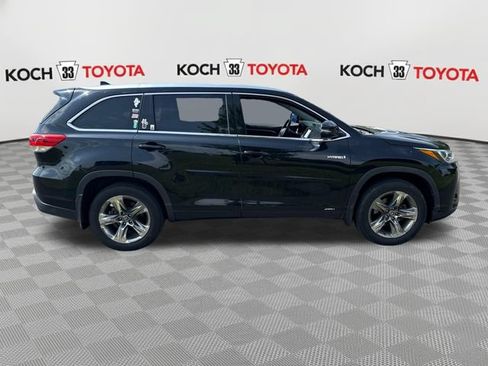 Used 2018 Toyota Highlander Limited Platinum AWD/4WD image 6