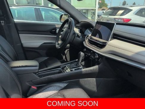 Used 2024 Jeep Compass Limited AWD/4WD image 10