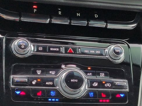 Used 2022 Lincoln Corsair AWD w/ Equipment Group 101A image 23
