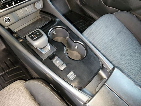 Certified 2023 Nissan Rogue SV image 21