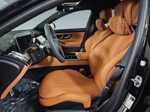 Used 2024 Mercedes-Benz S 500 4MATIC image 3