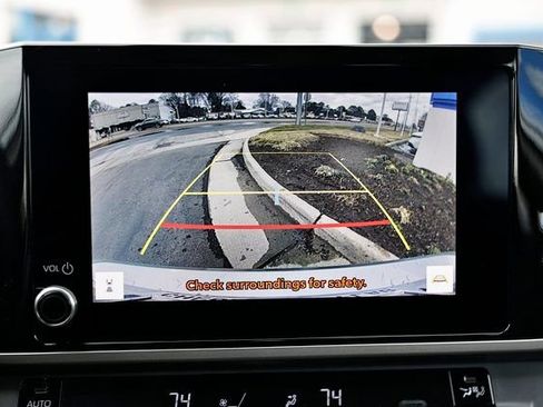 Used 2025 Toyota Camry LE image 36