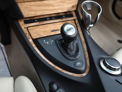 Used 2007 BMW 650i Convertible image 18