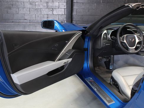 Used 2015 Chevrolet Corvette Stingray Coupe w/ 2LT Preferred Equipment Group image 35